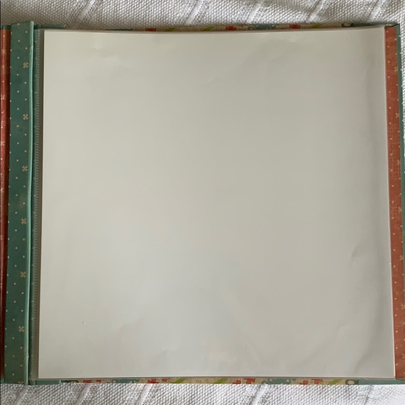 NWOT Scrapbook Album - Picture 5 of 7